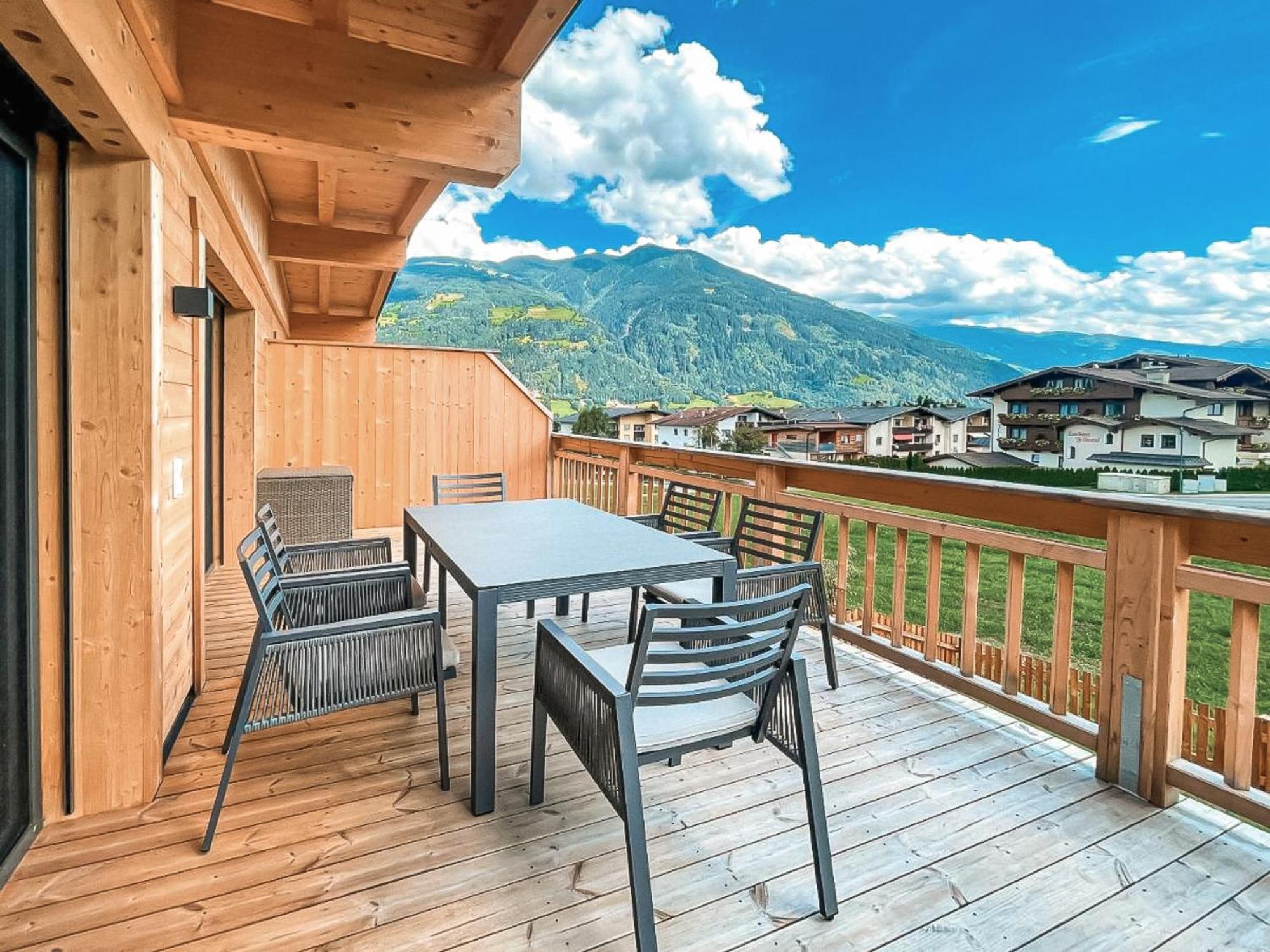 Zillerheart - Balcony Und Car Park By Alpenluxus Appartements Fuegen Ngoại thất bức ảnh