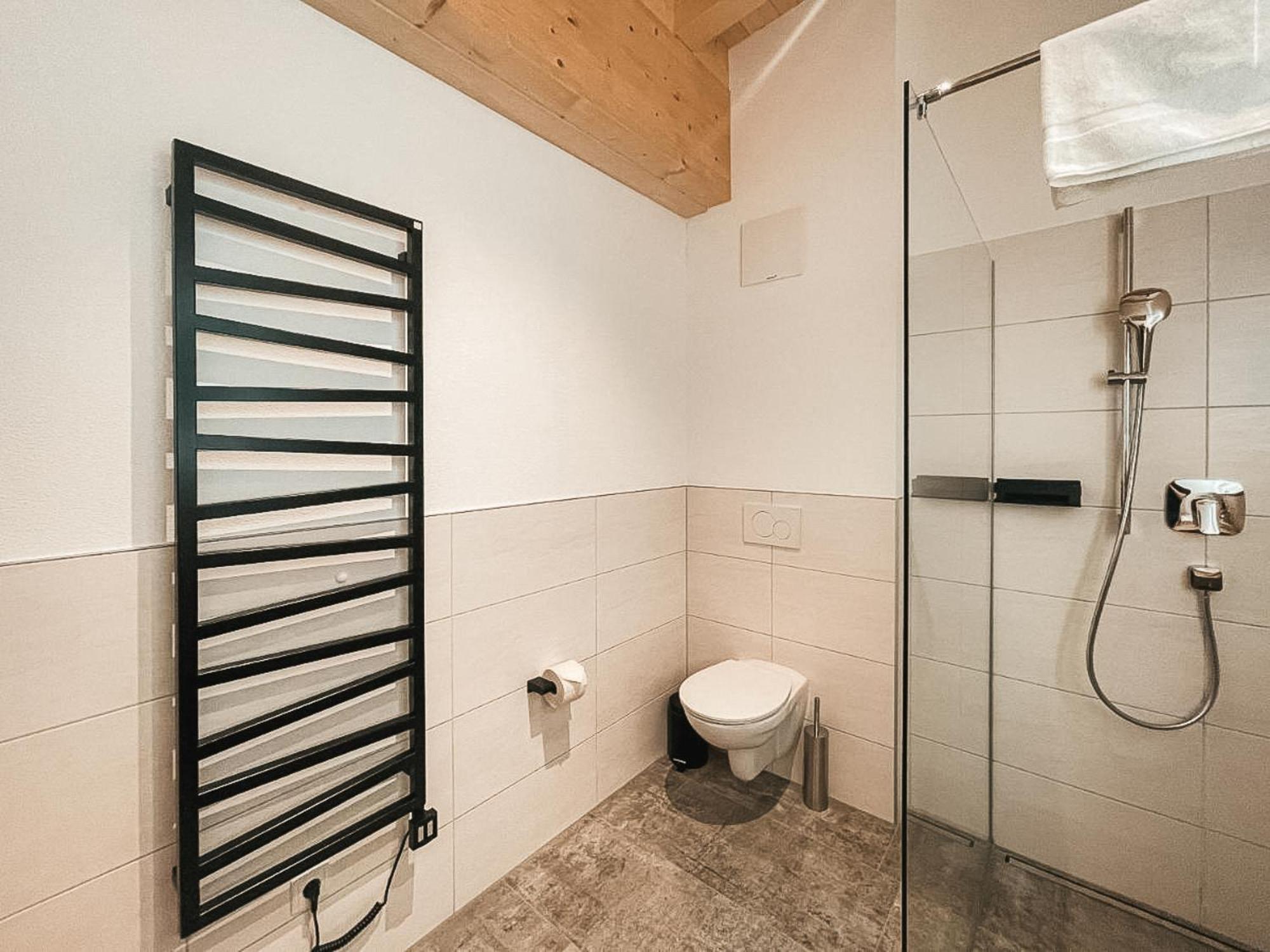 Zillerheart - Balcony Und Car Park By Alpenluxus Appartements Fuegen Ngoại thất bức ảnh